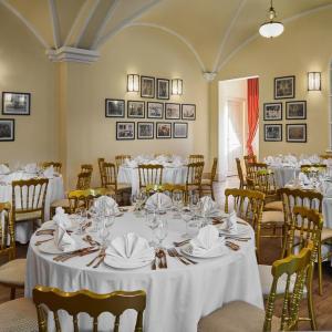 отель Palace Gate Hotel & Resort
