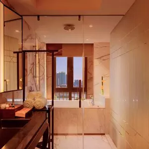 отель LN Hotel Five