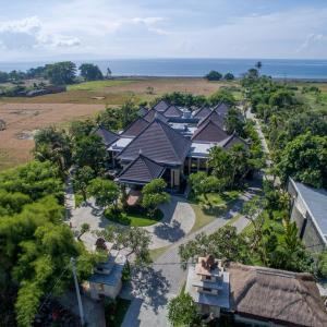 отель Kori Maharani Villas