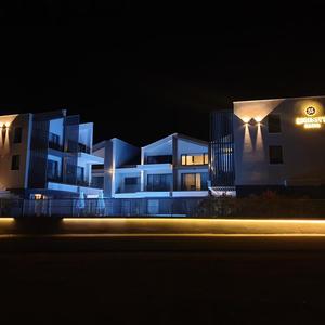 отель Serenity Suites