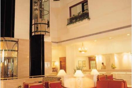 Отель Abad Atrium в Керала - Индия