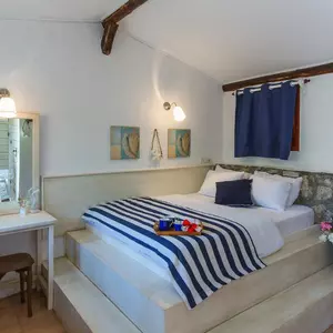отель Nautical Hotel