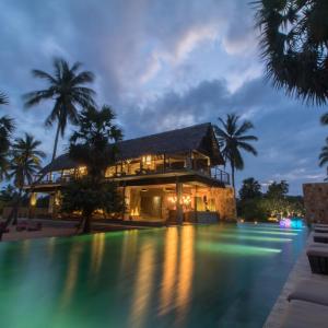 отель Karpaha Sands