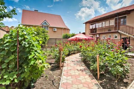 Отель F-Hotel Guest House в Феодосия - Россия