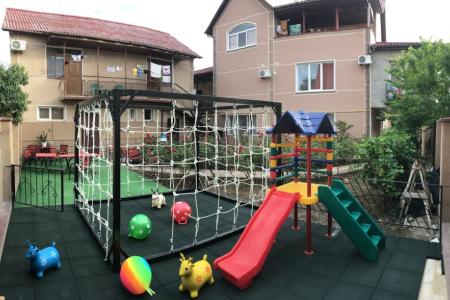 Отель F-Hotel Guest House в Феодосия - Россия