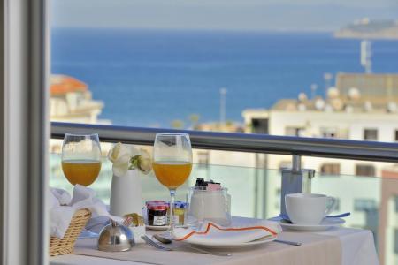 Отель Royal Tulip City Center в Танжер - Марокко