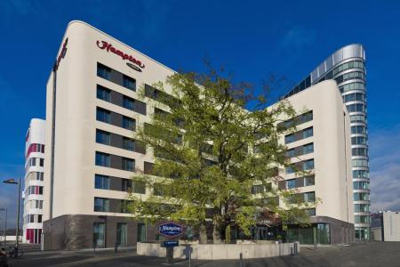 Отель Hampton by Hilton Frankfurt Airport в Франкфурт-на-Майне - Германия