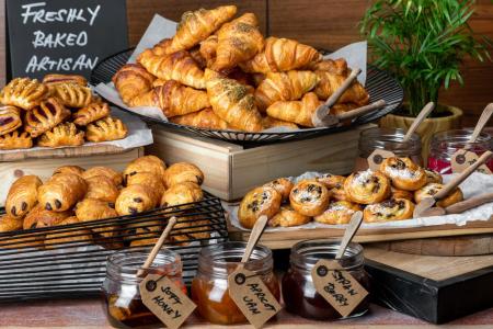 Отель Radisson Blu Hotel, Dubai Canal View в Даунтаун Дубай - ОАЭ