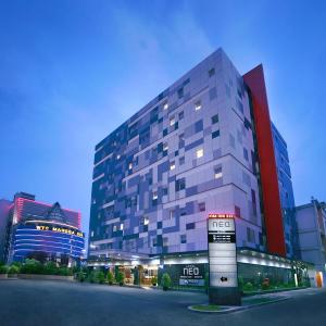 отель Neo Hotel Mangga Dua