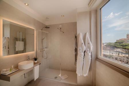 Отель NH Collection Roma Fori Imperiali в Рим - Италия