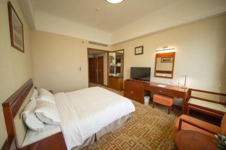 Отель Dalian Kerren Hotspring Club в Далянь - Китай