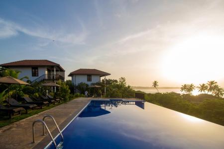 Отель Ananthaya Beach в Тангалле - Шри-Ланка