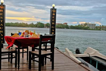 Отель Hotel Hemadan в Алутгама - Шри-Ланка