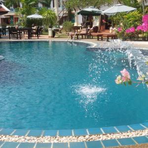 отель The Pe La Resort
