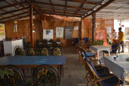 Отель Hotel Saiganesh в Мандрем - Индия