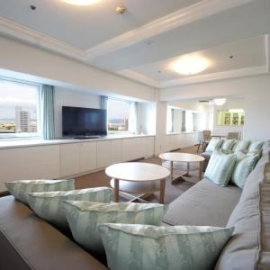 отель Hotel Plaza Osaka