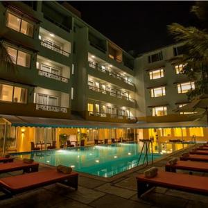 отель Silver Shell Resort