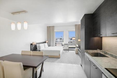 Отель Hyatt Place Dubai Jumeirah в Джумейра - ОАЭ