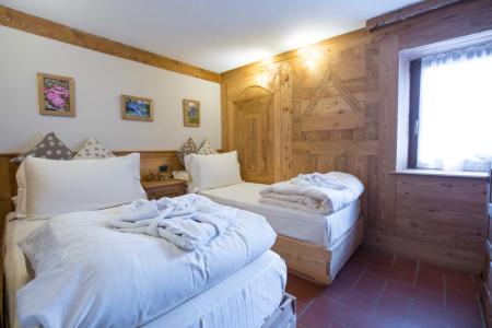 Отель Bucaneve Apartments в Червиния - Италия