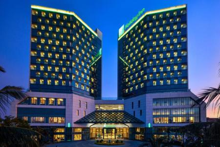 Отель Holiday Inn Haikou West Coast в Хайкоу - Китай