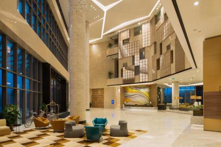 Отель Holiday Inn Haikou West Coast в Хайкоу - Китай