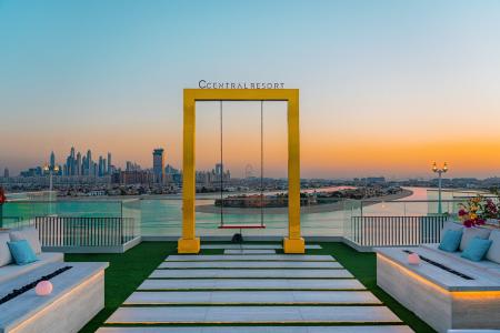 Отель C Central Resort The Palm в Палм Джумейра - ОАЭ