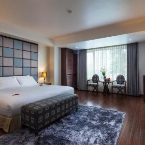 отель Dragon Pearl Hotel