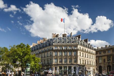 Отель Du Louvre в Париж - Франция