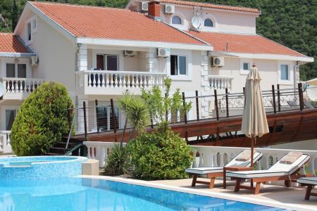 Apartments Monte Aria