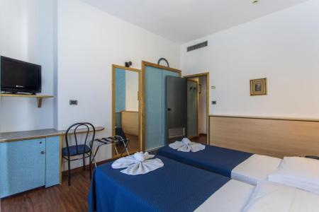 Отель Due Mari  в Римини - Италия