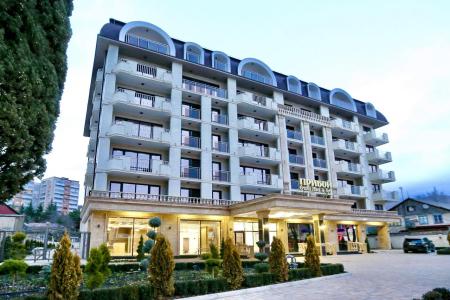 Отель Гранд Отель Прибой в Лазаревское - Россия