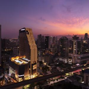 отель Carlton Hotel Bangkok Sukhumvit