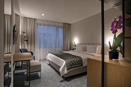 Отель Mona Plaza в Белград - Сербия