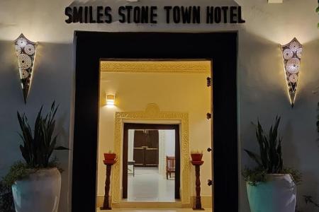 Отель Smiles Stone Town Hotel в Стоун Таун - Танзания