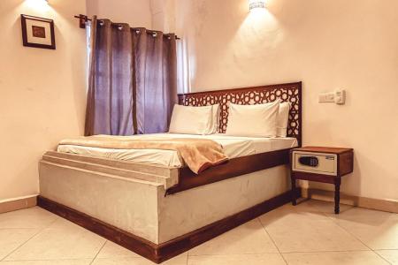 Отель Smiles Stone Town Hotel в Стоун Таун - Танзания