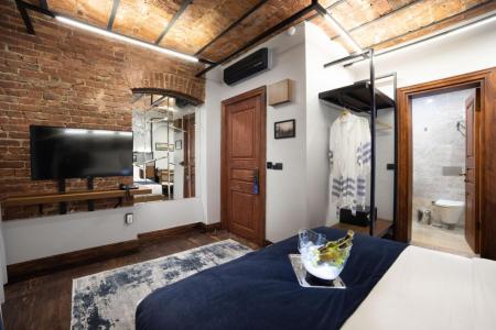 Отель DeCamondo Galata - House Building - , A Tribute Portfolio в Бейоглу (Пера) - Турция