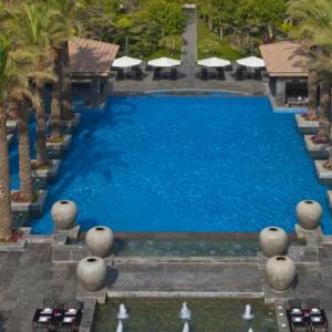 отель Dusit Thani LakeView Cairo