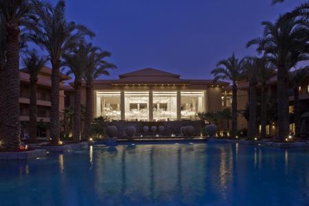 Отель Dusit Thani LakeView Cairo в Каир - Египет