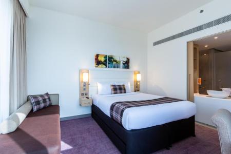 Отель Premier Inn Dubai Dragon Mart в Дубай - ОАЭ