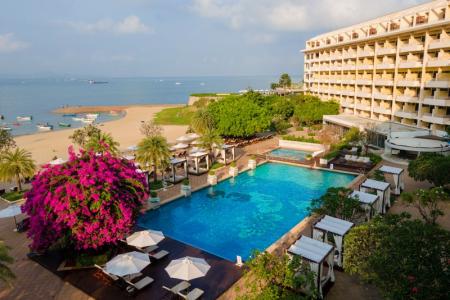 Отель Dusit Thani Pattaya в Паттайя Север - Таиланд