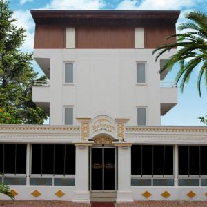 отель Behram Hotel