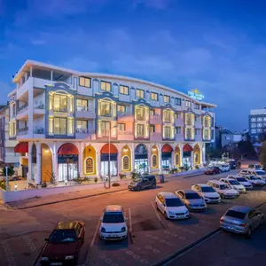 отель The Sansa Hotel & Spa