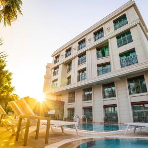 отель Leaf Port Boutique Hotel