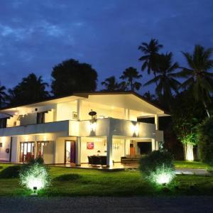 отель Oreeka Hotel Katunayaka Airport Transit Hotel