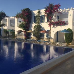 отель Paradise Apart