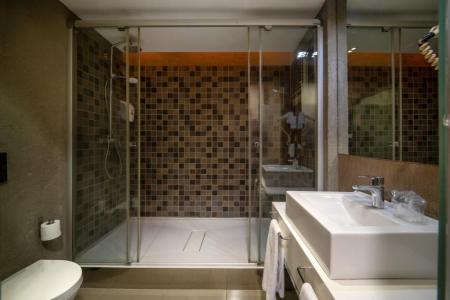 Отель The New Zeybek Hotel в Измир - Турция