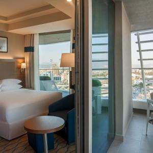 отель Four Points By Sheraton Izmir