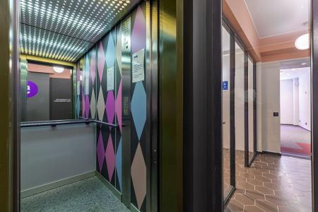 Отель IZZZI у Гостиного Двора в Санкт-Петербург - Россия