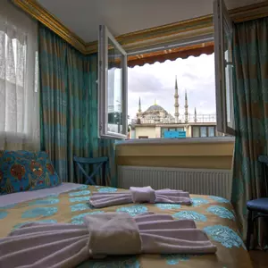 отель Paris Garden Hotel