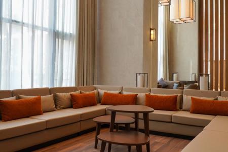 Отель Staybridge Suites Dubai Al-Maktoum Airport в Дубай - ОАЭ